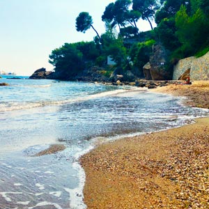 Plage des Bonnettes à Le Pradet, tourisme vacances dans le var location. 